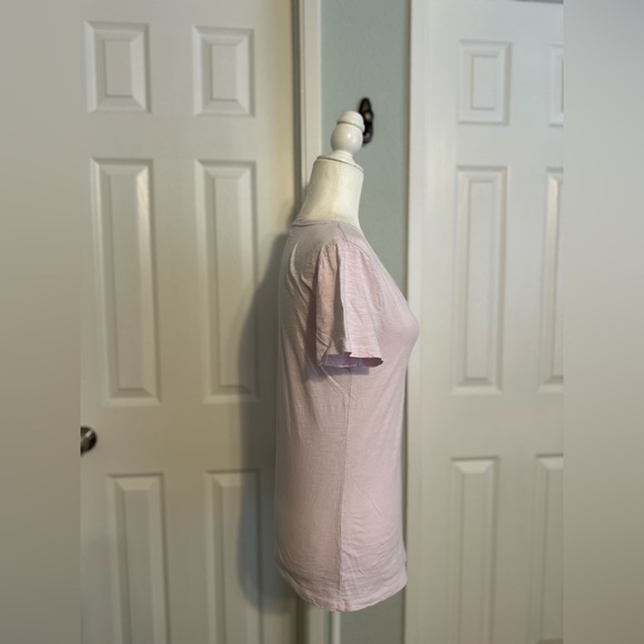 Universal Thread V-Neck Lilac Purple T-shirt Size Small - Picture 5 of 8